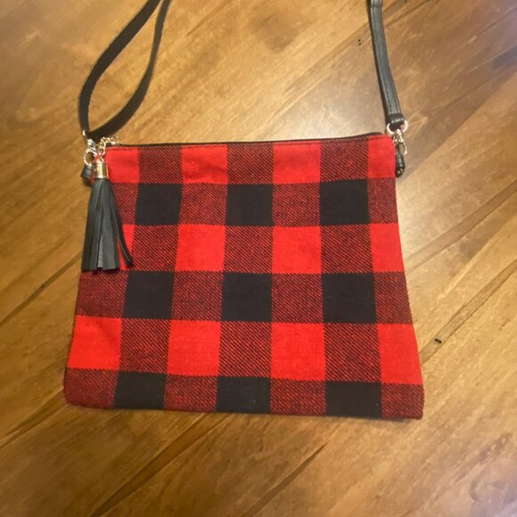 Like New Buffalo Plaid Crossbody Bag w/ Tassel Accent – Cozy Winter Vibes 🎄 - Picture 2 of 3
